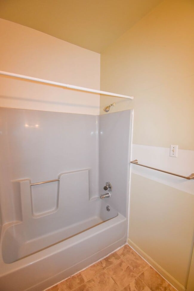 Building Photo - RAPLU155