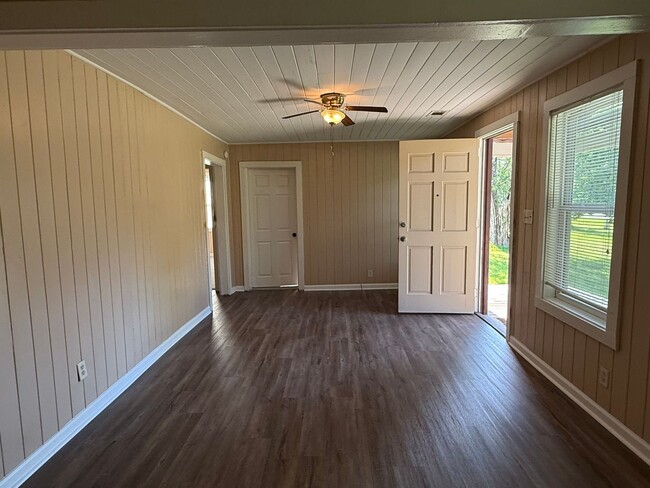 Building Photo - Beautiful Home in Valdosta, Ga!