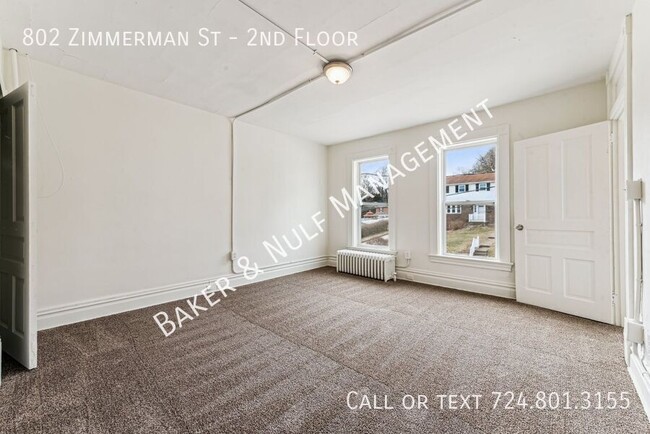 Building Photo - 802 Zimmerman St