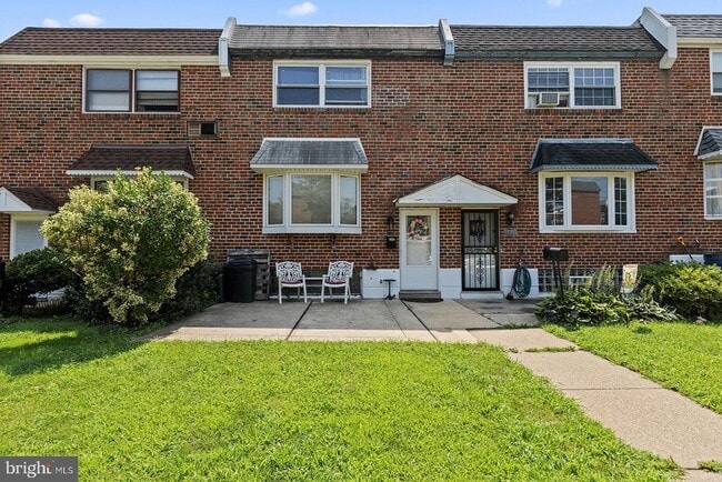 Building Photo - 2874 Tolbut St