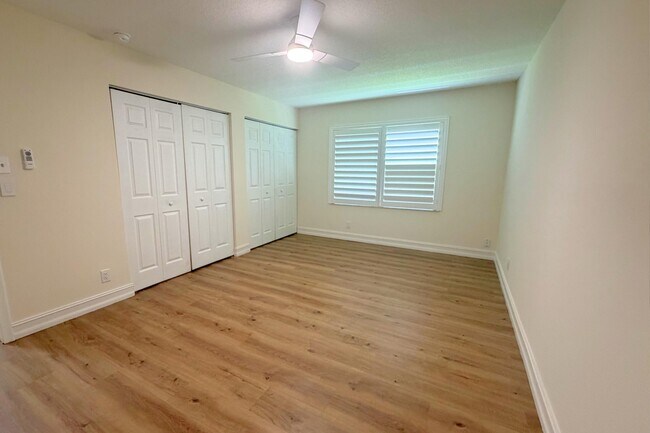 Building Photo - 9505 Majestic Way