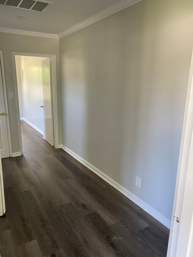 Building Photo - Beautiful 1/1 Duplex in Biloxi, MS