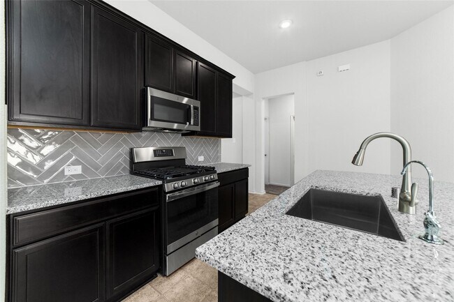 Building Photo - 8807 Oak Ivy Ln