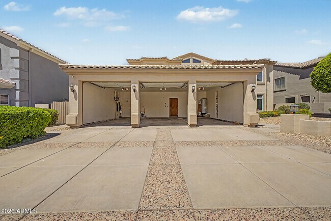 Building Photo - 5812 W Del Lago Cir