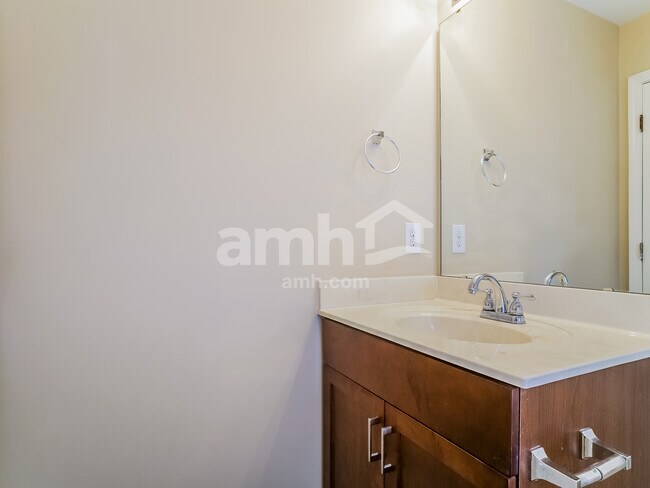 Building Photo - 87 Wolf Creek Ln