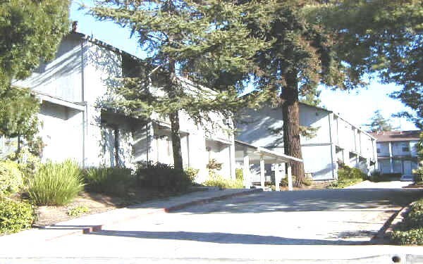 Building Photo - 1821 Hill Ave