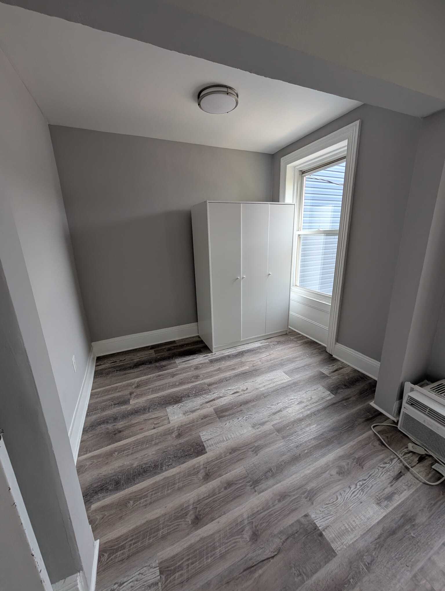 Building Photo - 86 Irving St