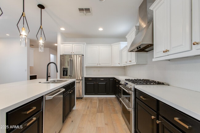 Building Photo - 4110 N 47th St