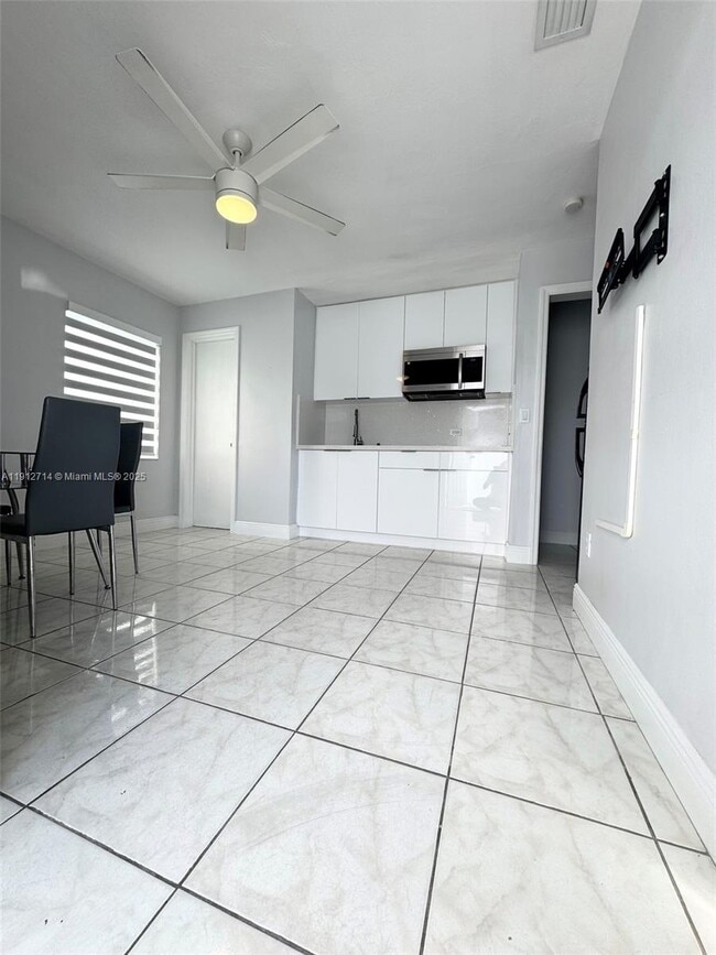 Building Photo - 6174 W 14th Ave