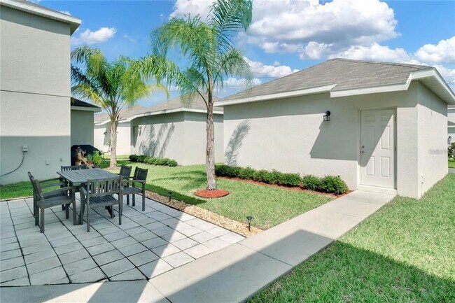 Building Photo - 15121 Book Club Rd