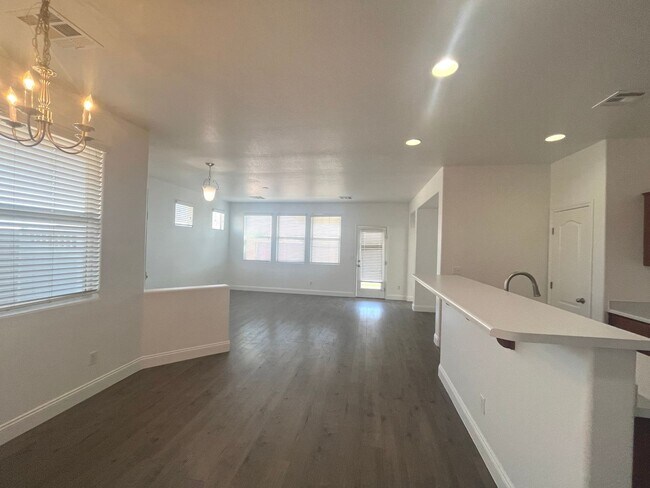 Building Photo - Stylish single-story living with 3 bedrooms, 2 baths, plus a versatile den — 1,489 sq ft of comfo...