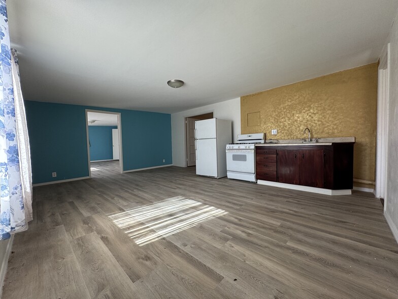 Kitchen Dining area - 2971 Swandale Ct