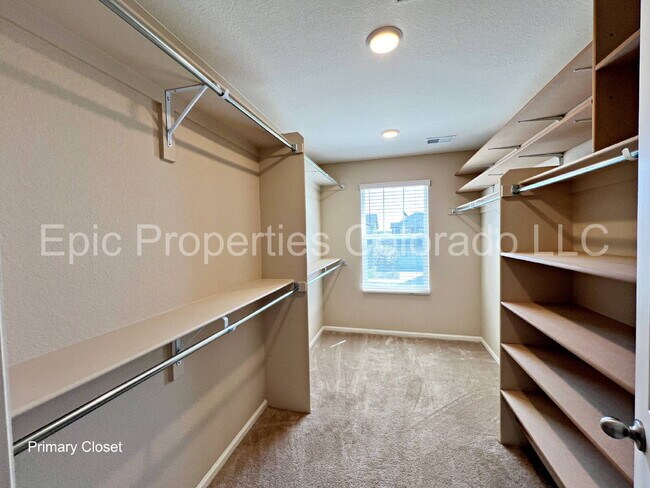 Building Photo - Available June 5, 2026! Gorgeous Aurora Highlands 3+ Bed/3Ba house!!