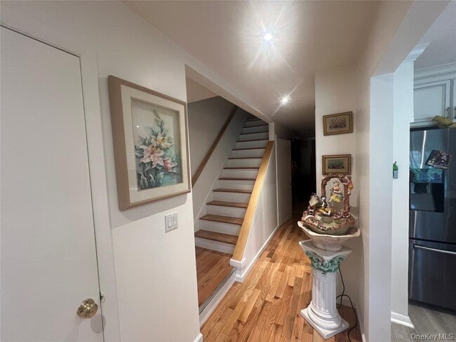 Building Photo - 56 Hudson View Hill