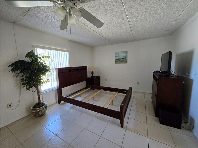 Building Photo - 12760 Indian Rocks Rd