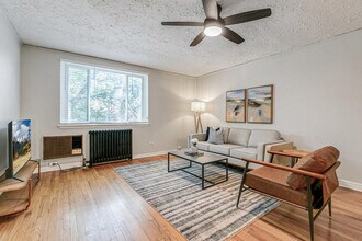 Building Photo - 1666 Detroit St