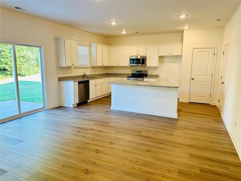 Building Photo - 66 Red Dragon Dr