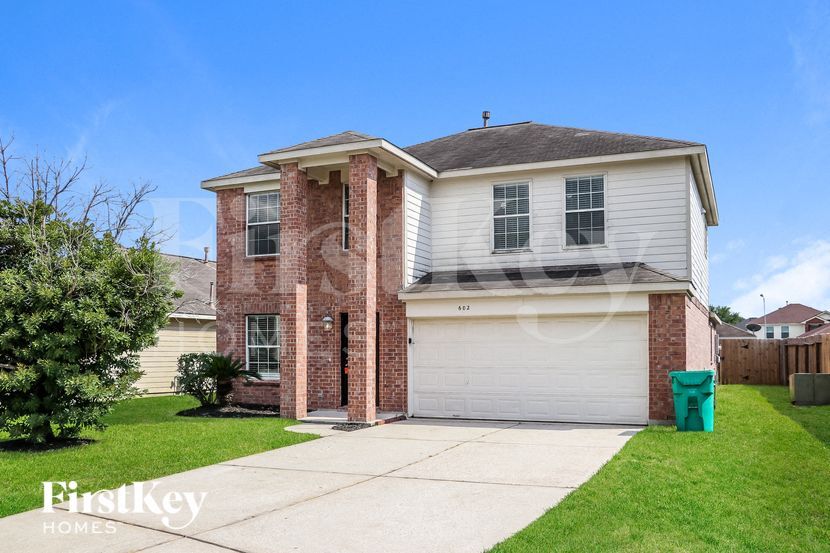 Building Photo - 602 Regal Hollow Ln