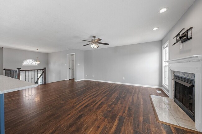Building Photo - 1414 Addison Dr