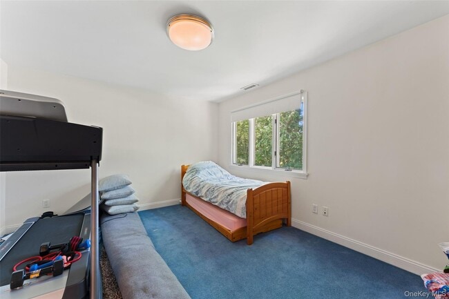 Building Photo - 6 Magnetti Cir