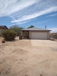 Building Photo - Nice House in Indian Cove   This is a must...