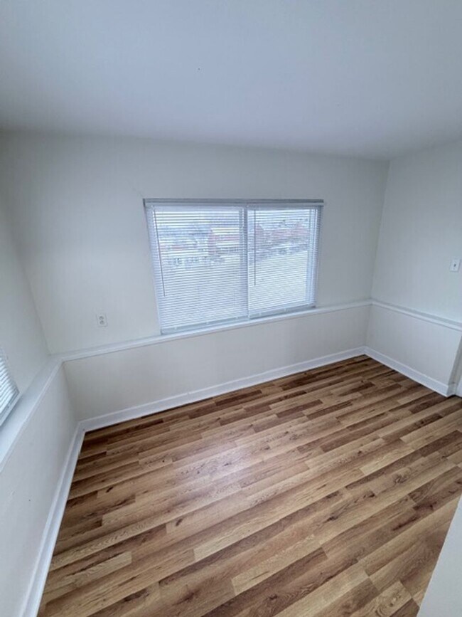 Building Photo - $1450 3 bedroom house in Bon Air