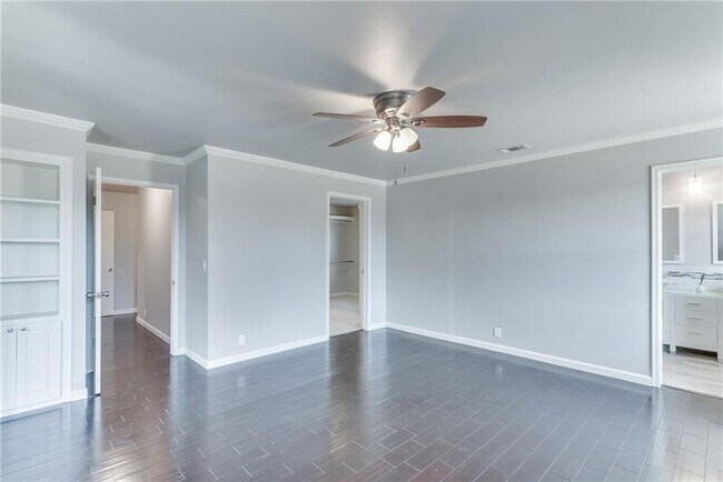 Building Photo - Luxury Living in Quail Creek!!