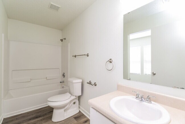Building Photo - 4488 Norfleet St