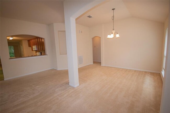 Building Photo - 12810 Lakeshore Dr