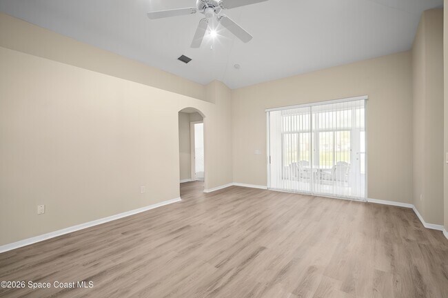 Building Photo - 6924 Renshaw Dr