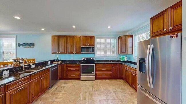 Building Photo - Available June 1st | Stunning Waterfront Home in Madeira Beach – 3 Bed / 3 Bath