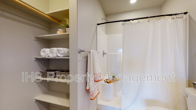 Building Photo - 409 Whitefish Ln