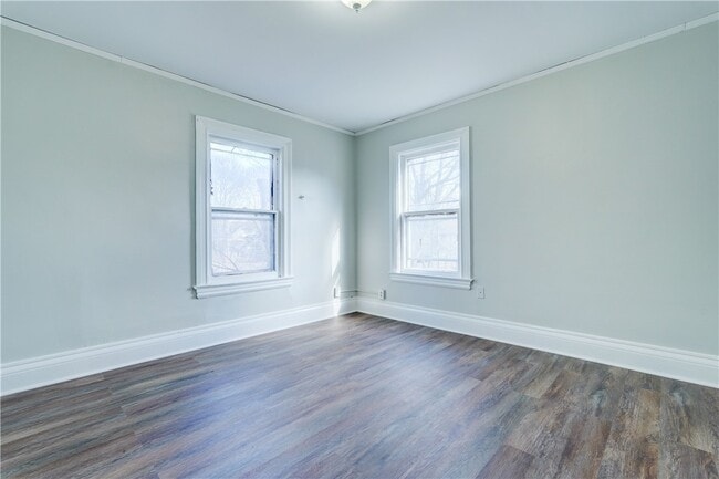 Building Photo - 461 Parsells Ave