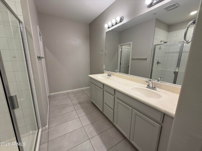 Building Photo - 2661 S Sulley Dr