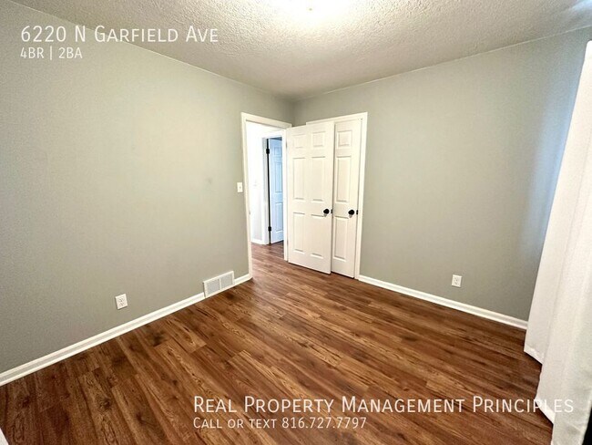 Building Photo - Completely Renovated 4 Bedroom home with b...