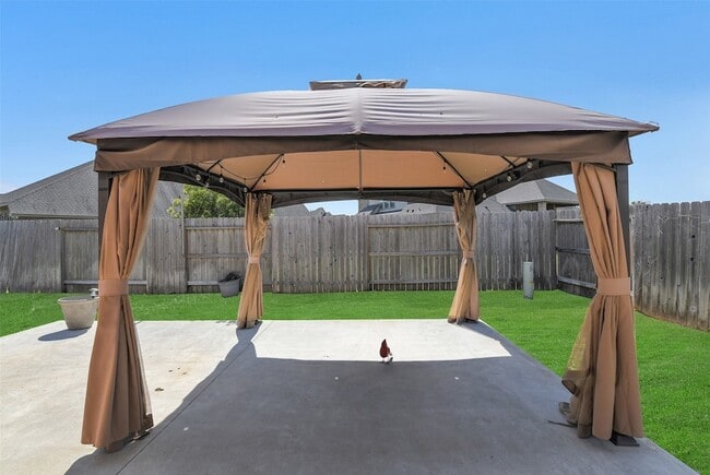 Building Photo - 17515 Cypress Hilltop Wy