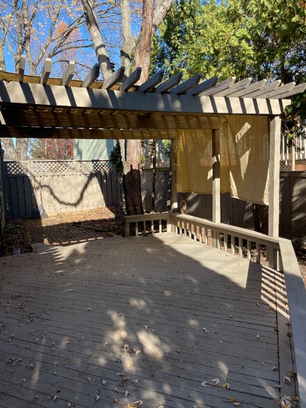 Building Photo - 3351 Chetwood Pl