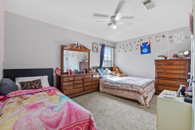 Building Photo - 1022 Americana Dr