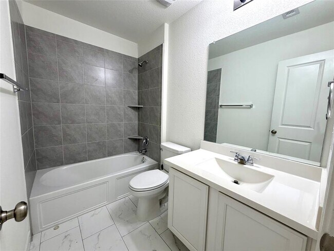 Building Photo - 216 Star Pass