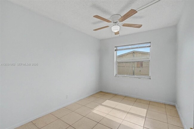 Building Photo - 3764 SW 60th Terrace
