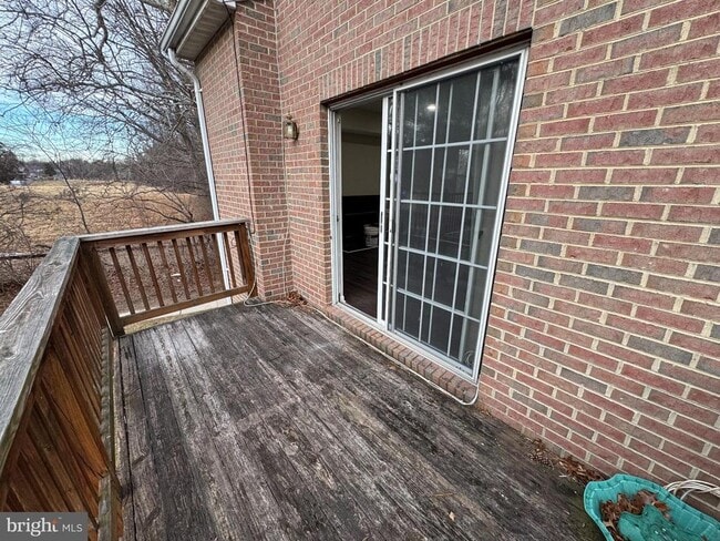 Building Photo - 4641 Deepwood Ct