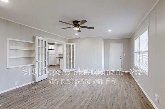 Building Photo - 11420 Manchester Ave