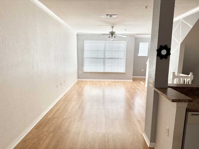 Building Photo - 6131 Metrowest Blvd