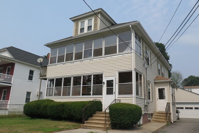 Building Photo - 118 Marquette St