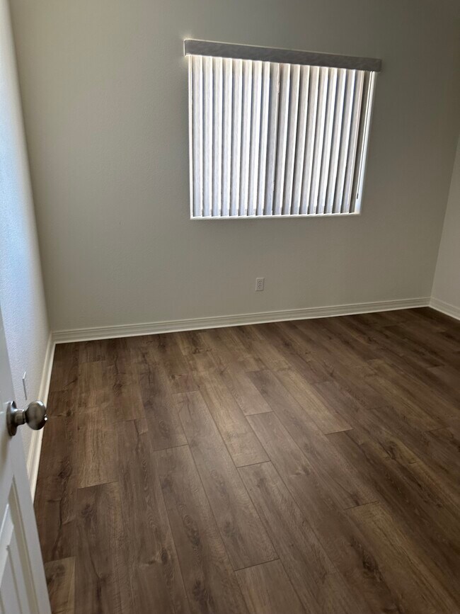 Building Photo - 5270 Eagle View Rd