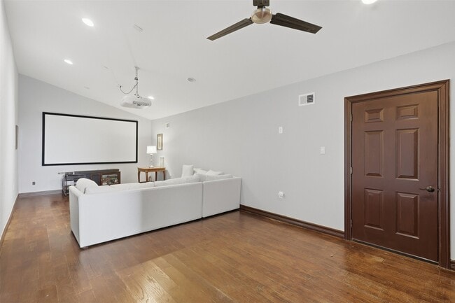 Building Photo - 5330 Fayette St
