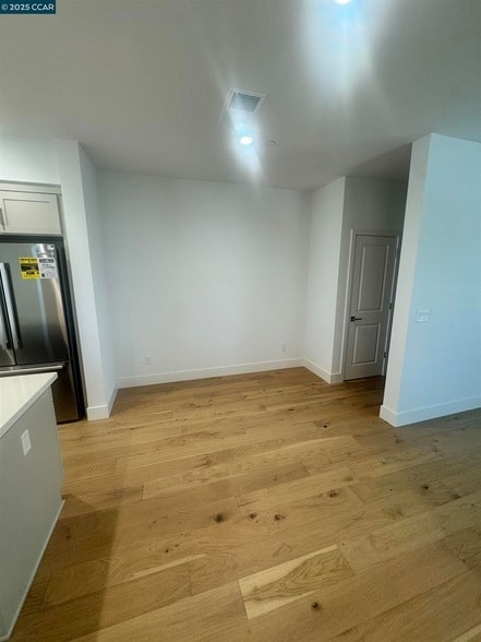 Building Photo - 5601 Linen Ct