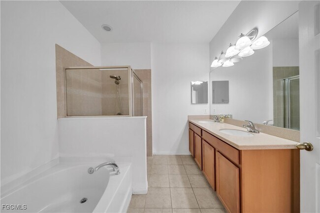 Building Photo - 8125 Silver Birch Way