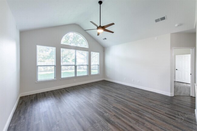 Building Photo - 2911 Ledgeside Ct