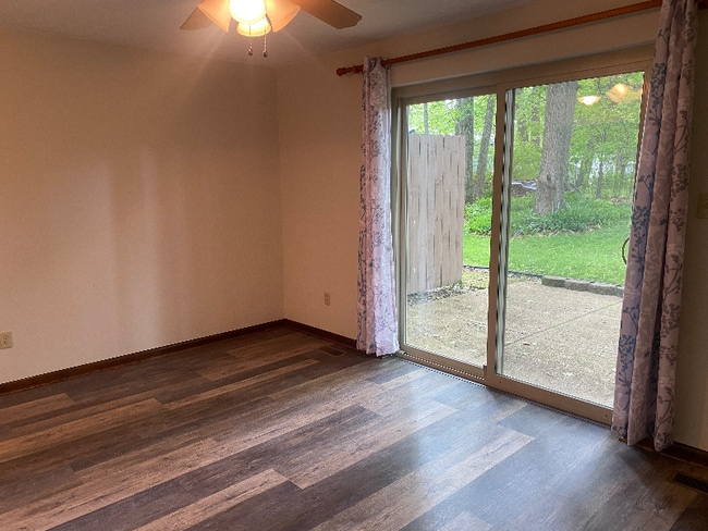 Building Photo - 4219 Woodpark Dr